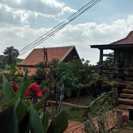 Ratanak Tep Rithea Homestay Banlung Esterno foto